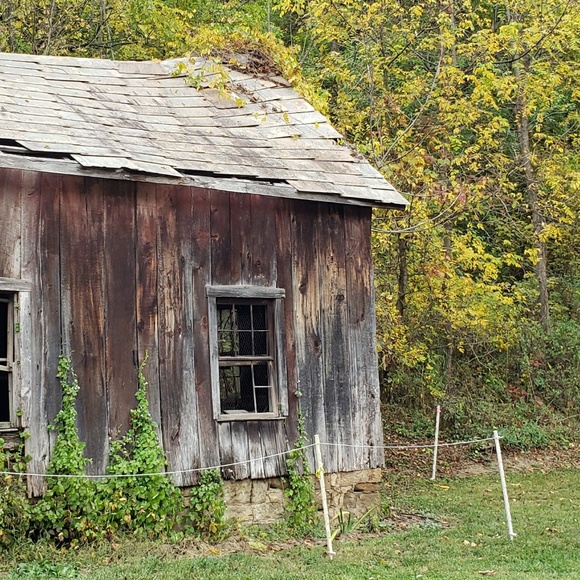 Meet your Posher, The local - Picture 1 of 1